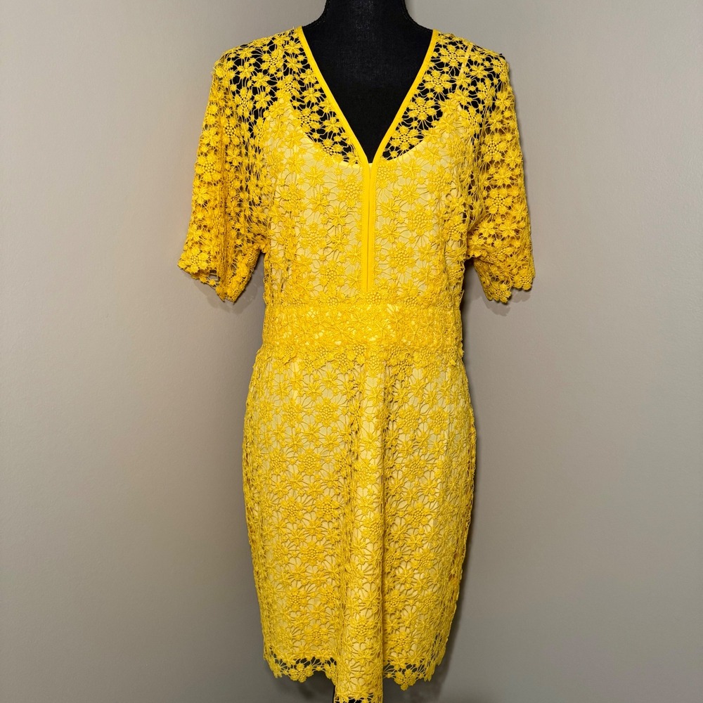Juicy Couture Black Label Yellow Floral Lace V-Neck Sheath Dress Size 8